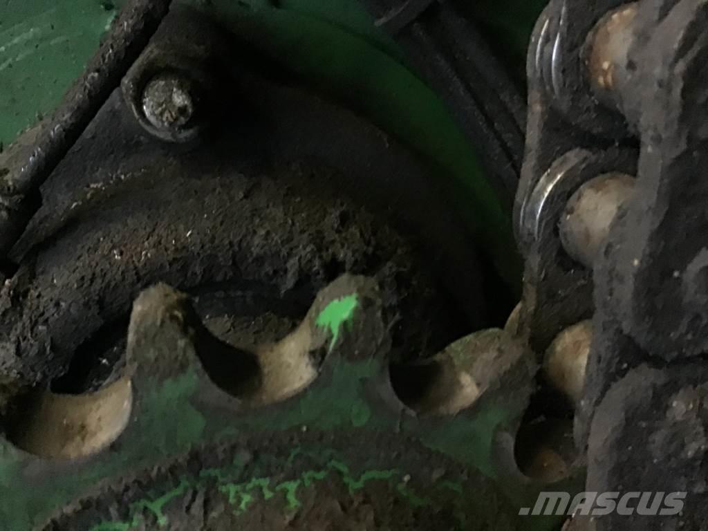 John Deere V461M Ronde-balenpersen