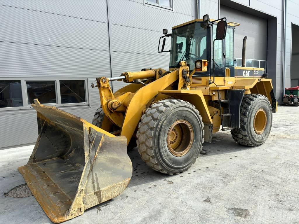 CAT 938F Wielladers