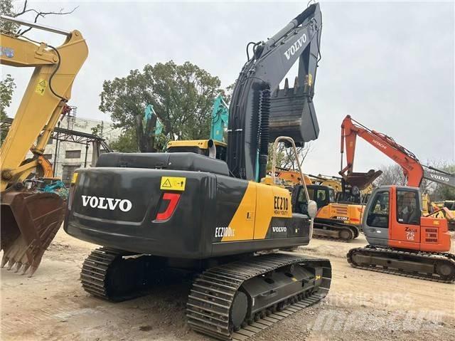 Volvo EC 210 Rupsgraafmachines