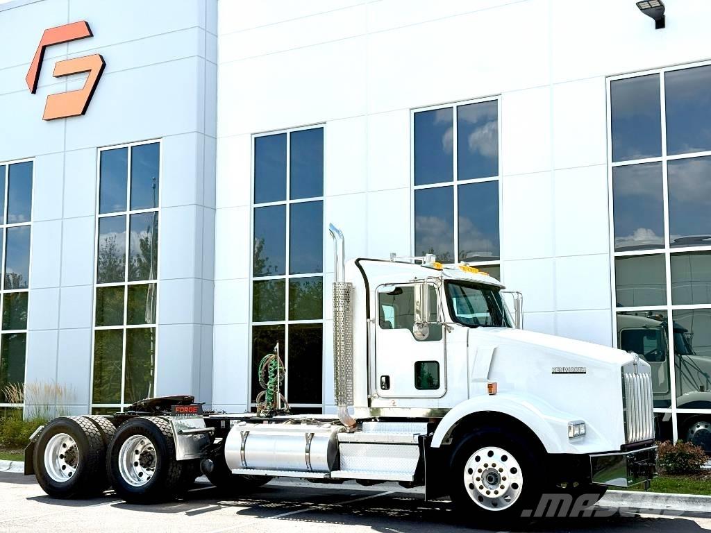 Kenworth T 800 Trekkers