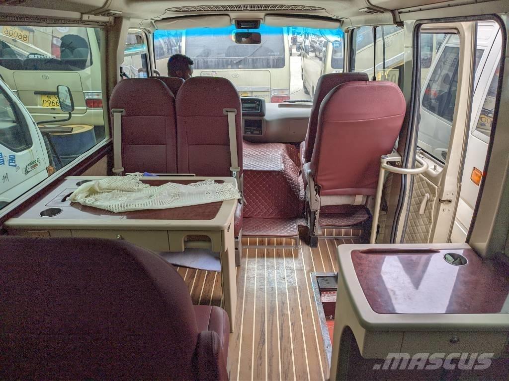 Toyota Coaster Bus Minibussen
