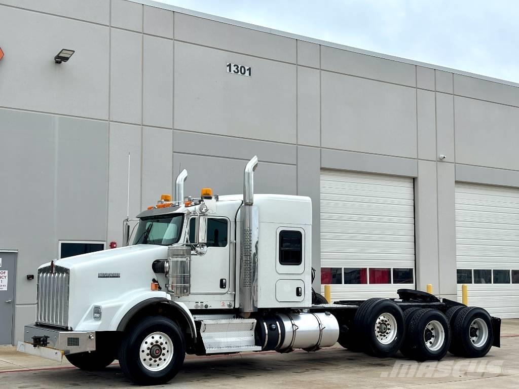 Kenworth T 800 Trekkers