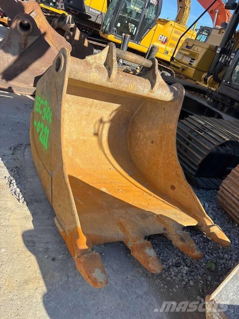 Volvo EC 300 EL Rupsgraafmachines