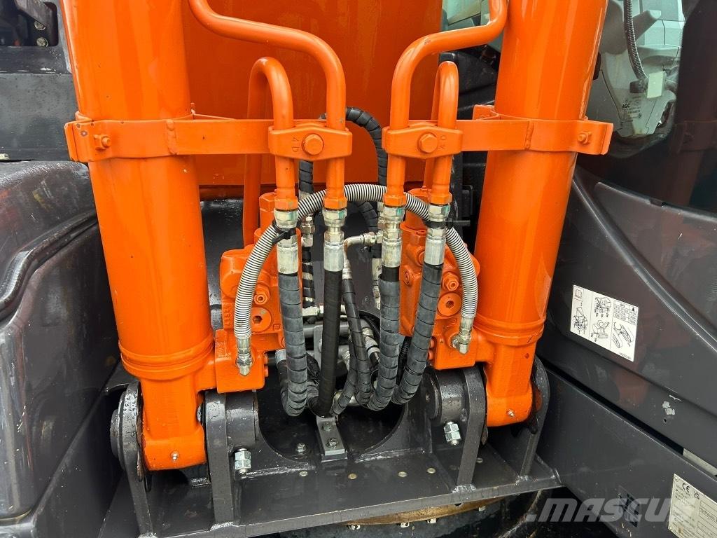 Hitachi ZX130 LCN-7 Rupsgraafmachines