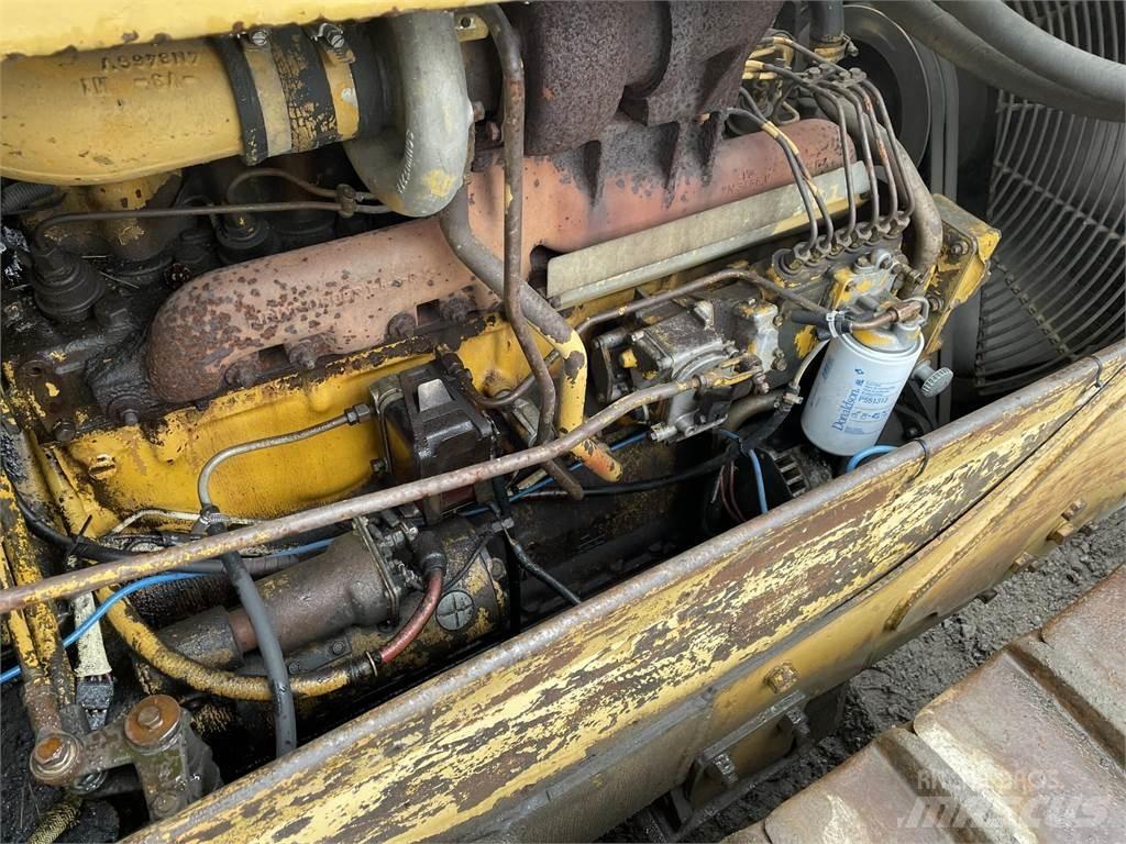 CAT D6D Rupsdozers