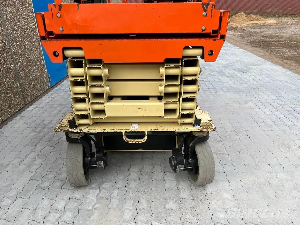 JLG 3246 ES Schaarhoogwerkers