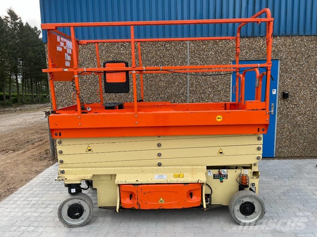 JLG 3246 ES Schaarhoogwerkers