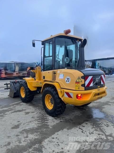 Volvo L 30 G Wielladers