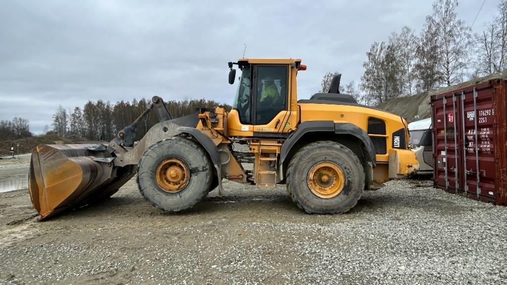 Volvo L 120 H Wielladers