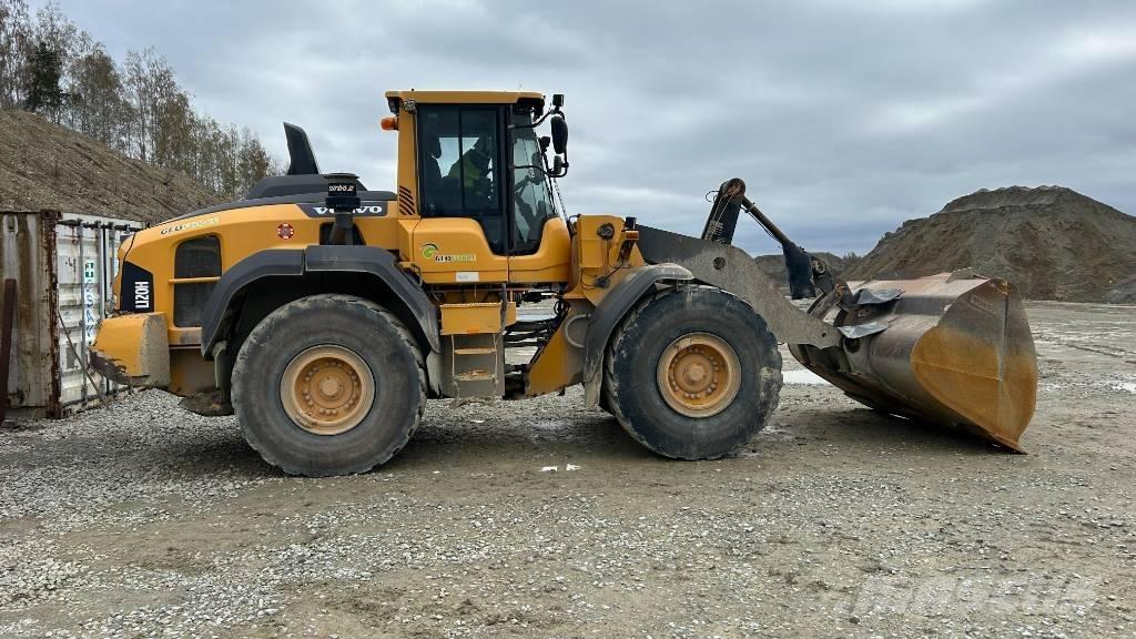 Volvo L 120 H Wielladers