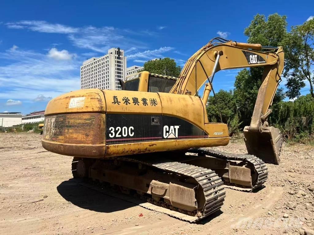 CAT 320 C Rupsgraafmachines