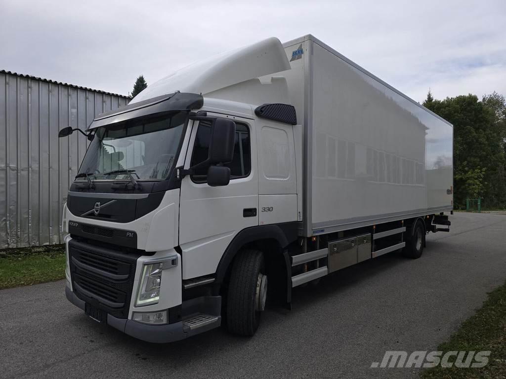 Volvo FM330 4X2 Bakwagens met gesloten opbouw