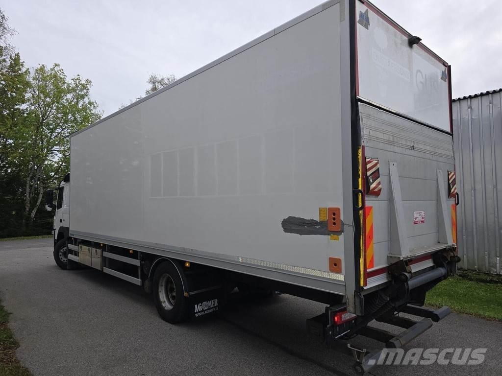 Volvo FM330 4X2 Bakwagens met gesloten opbouw