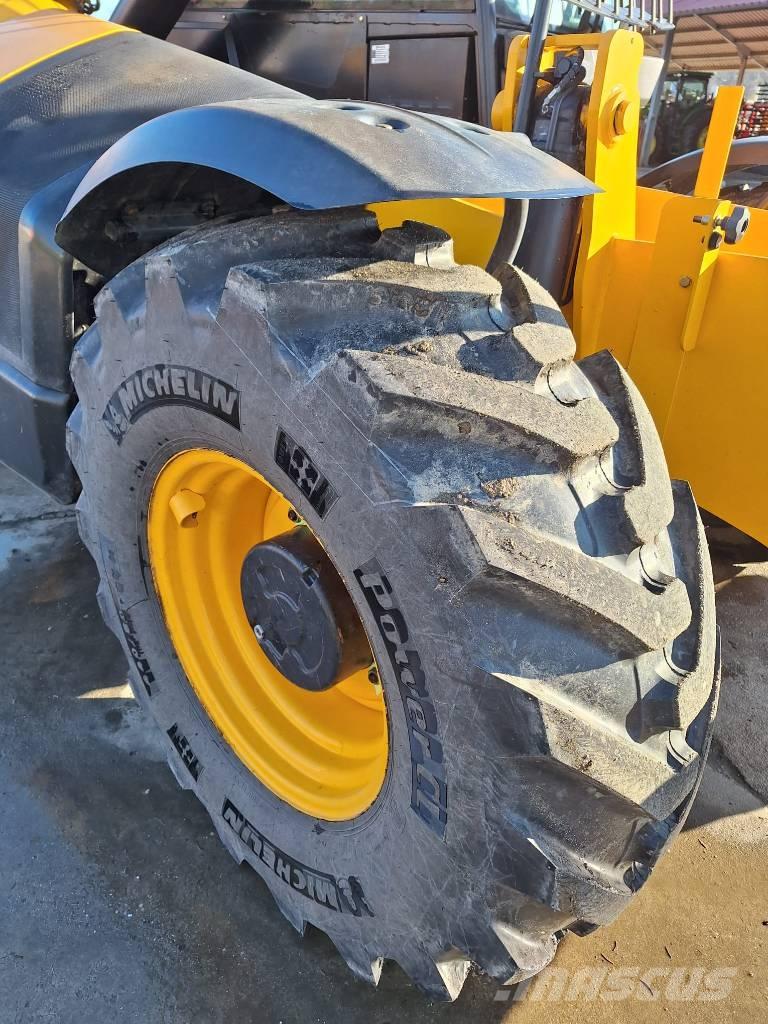 JCB 540-200 540-200 Schrank- en knikladers