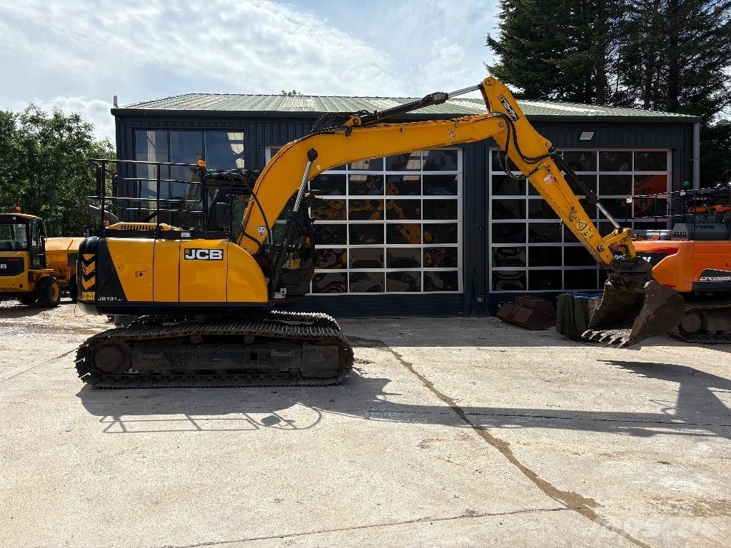JCB JS 131 Rupsgraafmachines