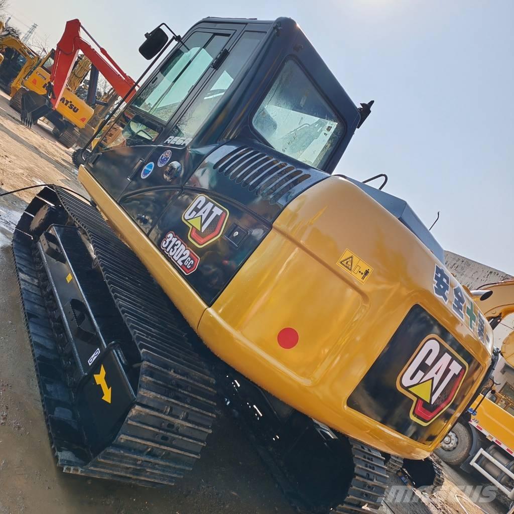 CAT 313 D Rupsgraafmachines