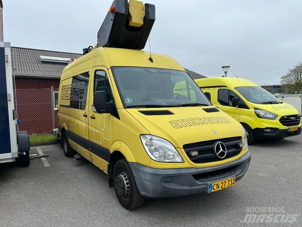 VERSALIFT VT-145-F Auto hoogwerkers