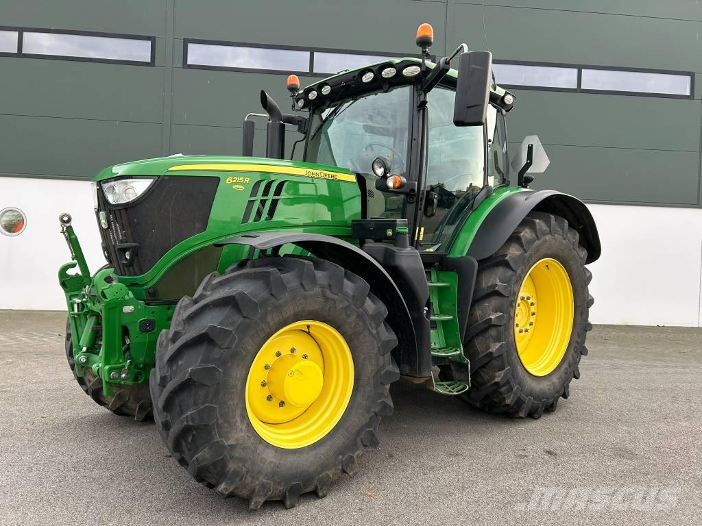 John Deere 6215 R Tractoren