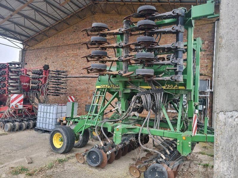 John Deere 750 A Zaaimachines