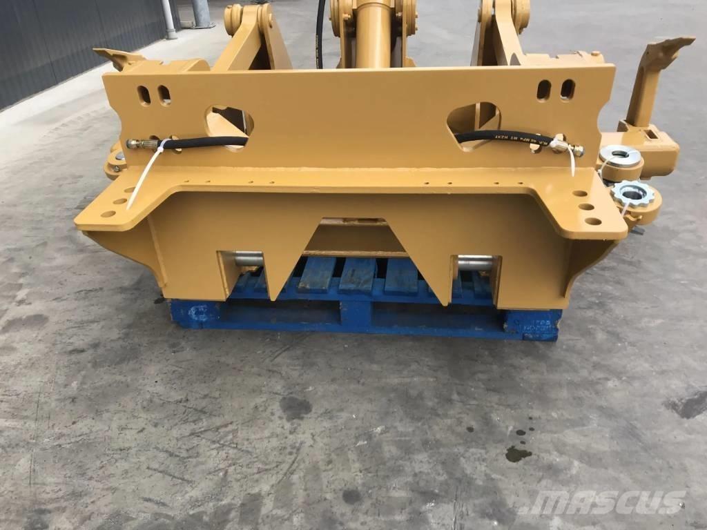CAT 120M2 Wegopbrekers