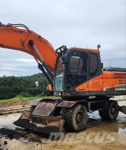 Doosan DX 210 W Wielgraafmachines