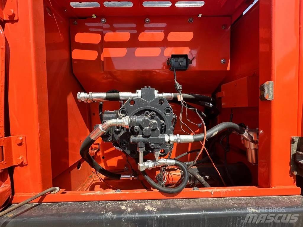 Doosan DX 225 LC-9 Rupsgraafmachines