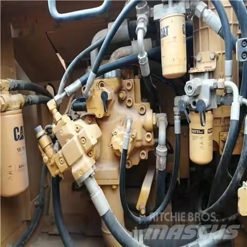 CAT 340 Rupsgraafmachines