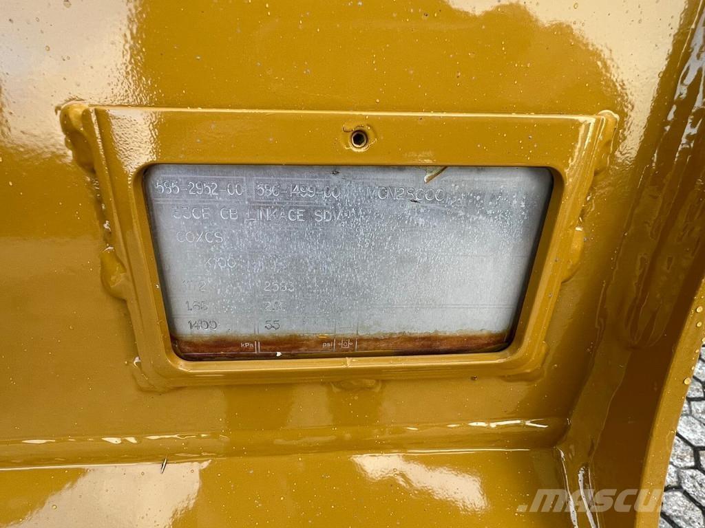 CAT 326-07 Rupsgraafmachines