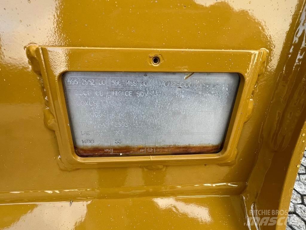 CAT 326-07 Rupsgraafmachines