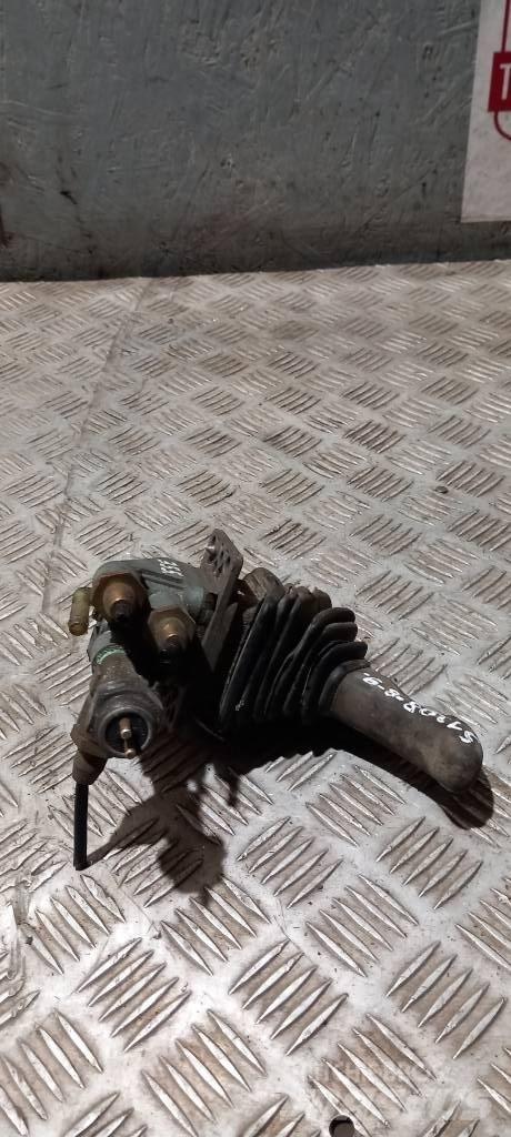 Scania S 94   1408332 Cabine en interieur