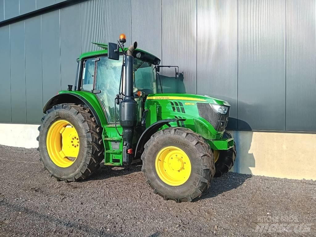 John Deere 6130 M Tractoren