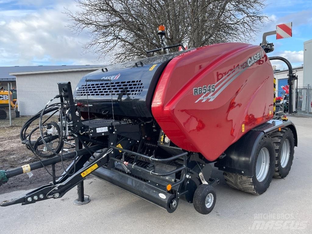 CASE RB 545 Ronde-balenpersen