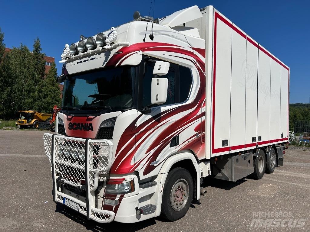 Scania R 650 6x2 Bakwagens met gesloten opbouw