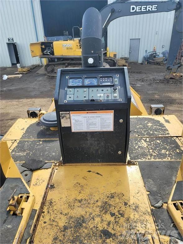 CAT AP-655C Asfaltafwerkmachines