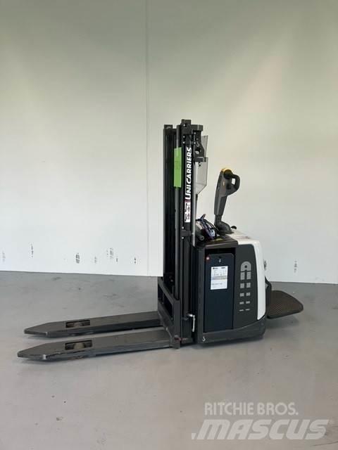 Atlet PSP125 Pallettruck met meerij platform