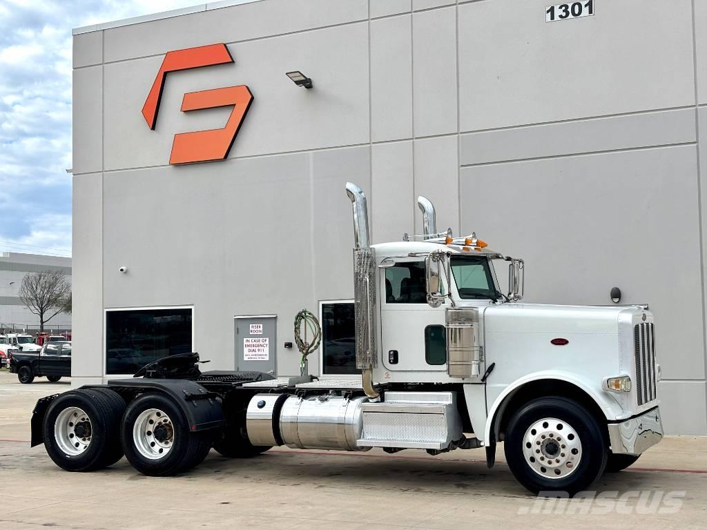 Peterbilt 389 Trekkers