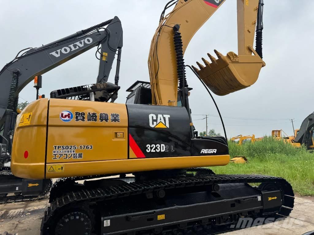 CAT 323D2 Rupsgraafmachines
