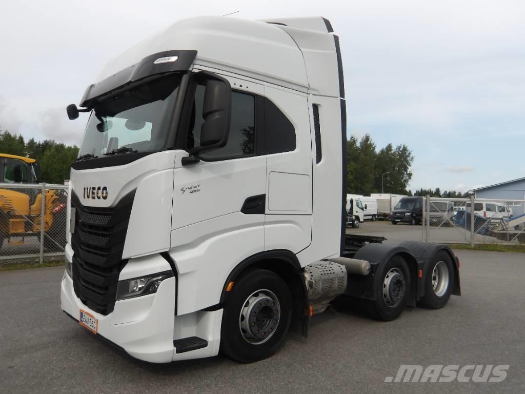 Iveco AS 440 STX Trekkers