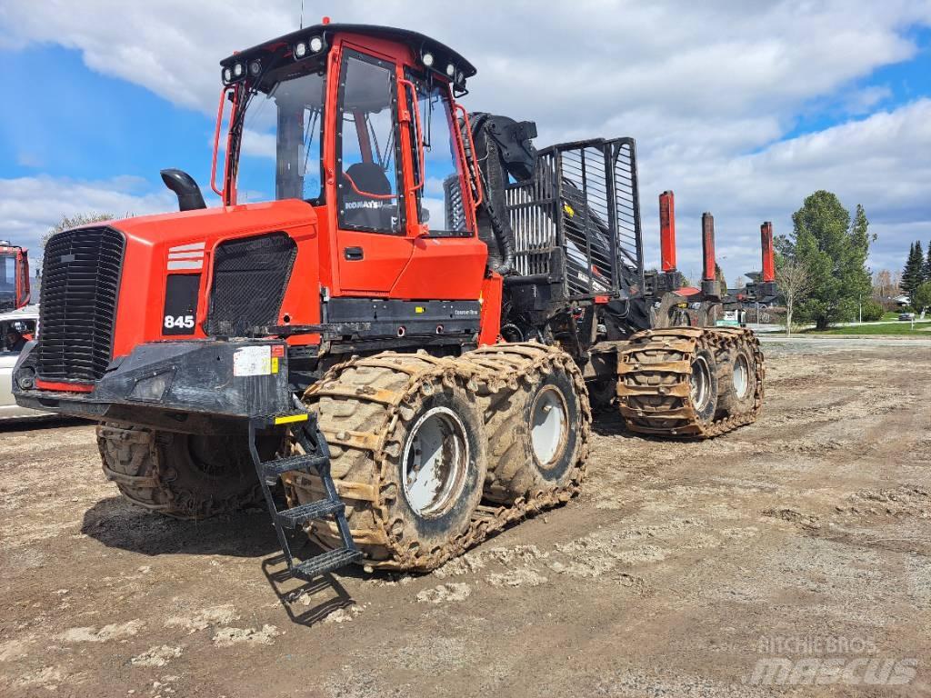 Komatsu 845 Uitrijwagens