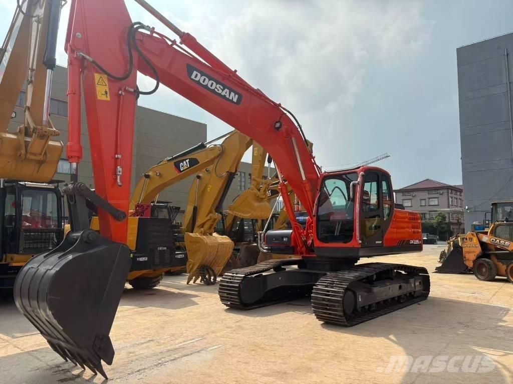 Doosan 225 LC Rupsgraafmachines