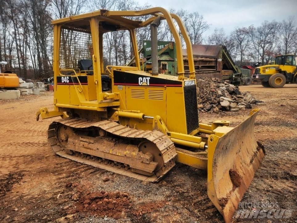CAT D 4 C Rupsdozers