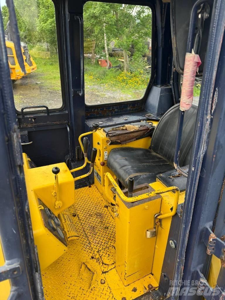 Komatsu D 53 P-17 Rupsdozers