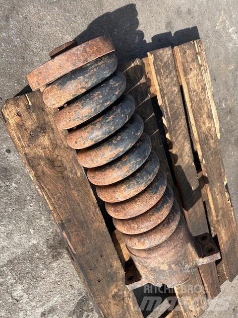 CAT 325 C NAPINACZ Rupsbanden, kettingen en onderstel