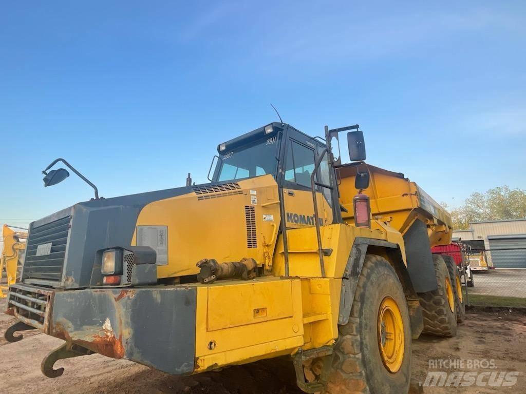 Komatsu HM 400-2 Knik dumptrucks