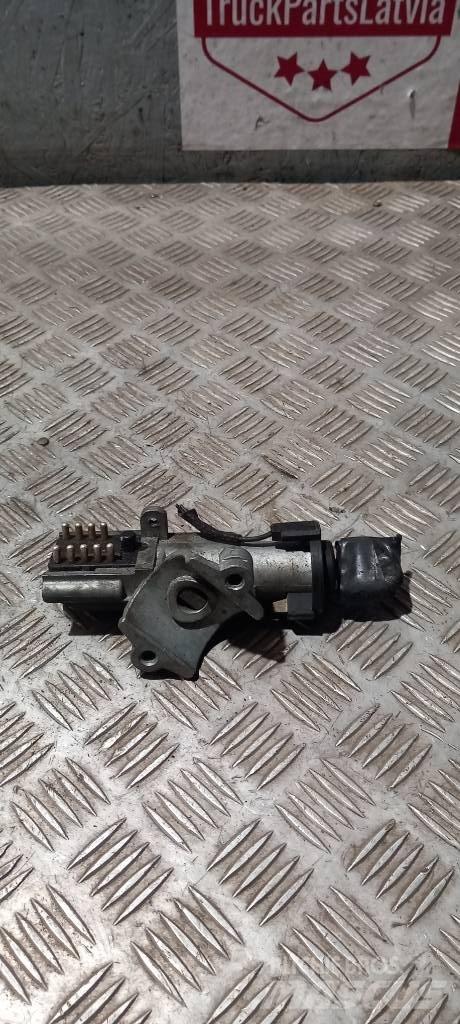 Volvo FH 16   20398485 Cabine en interieur