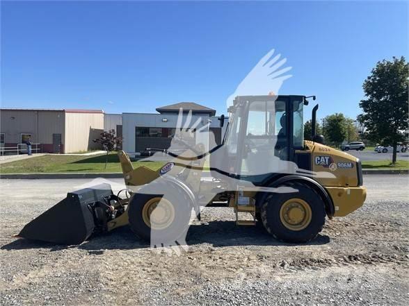 CAT 906M Wielladers
