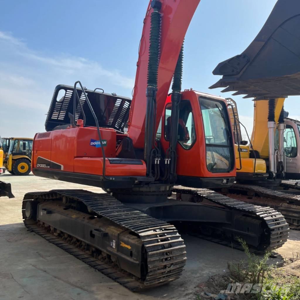 Doosan DX 300 Rupsgraafmachines