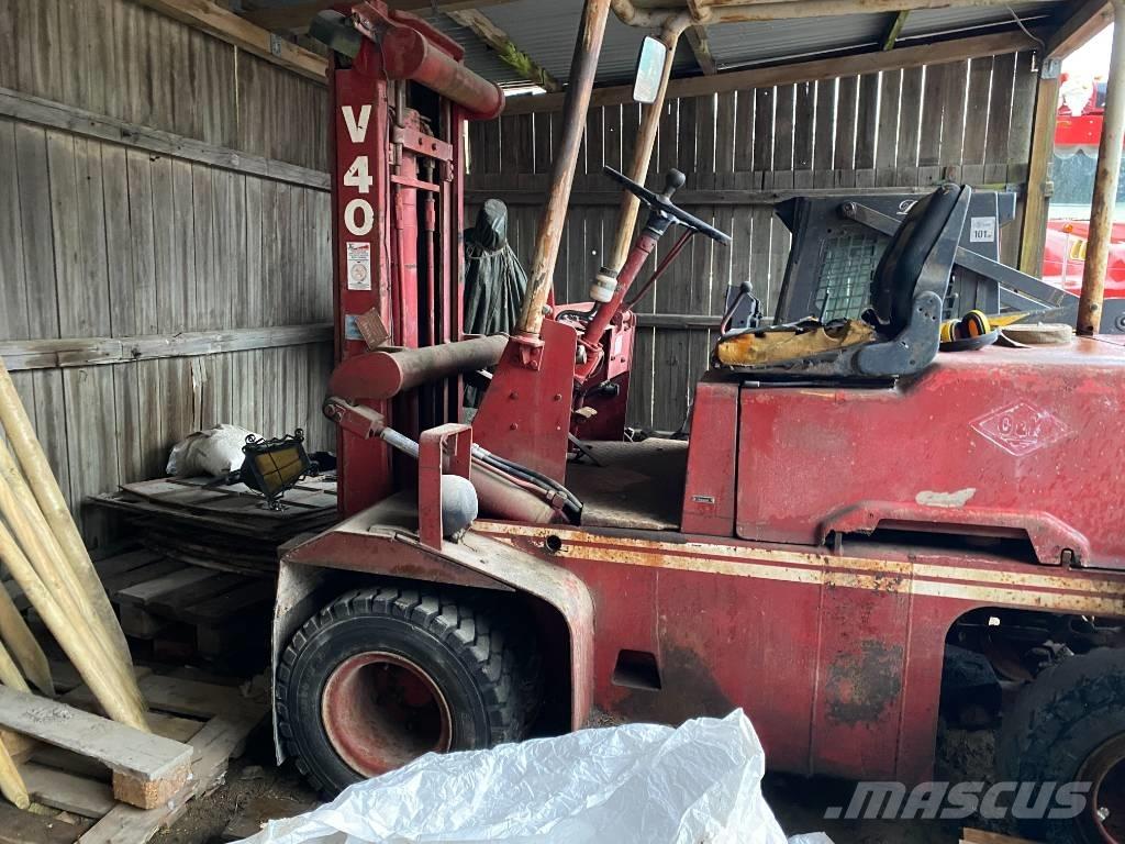 O&K V 40 Diesel heftrucks