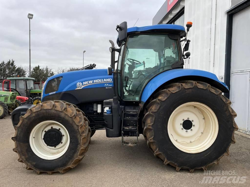 New Holland T 7.210 Tractoren