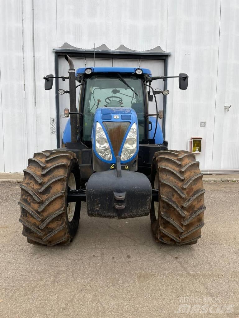 New Holland T 7.210 Tractoren